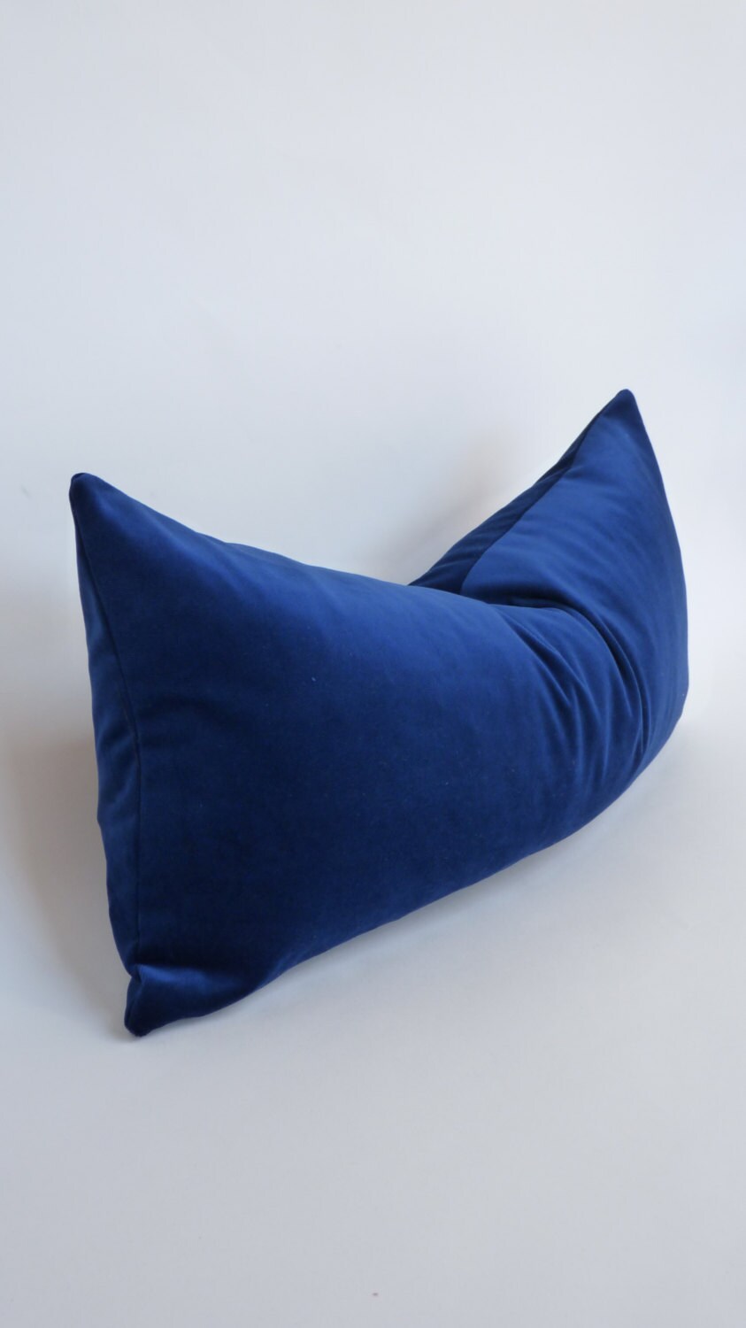 sapphire blue velvet pillow case // rectangle velvet cushion case // lumbar blue velvet pillow // cobalt blue