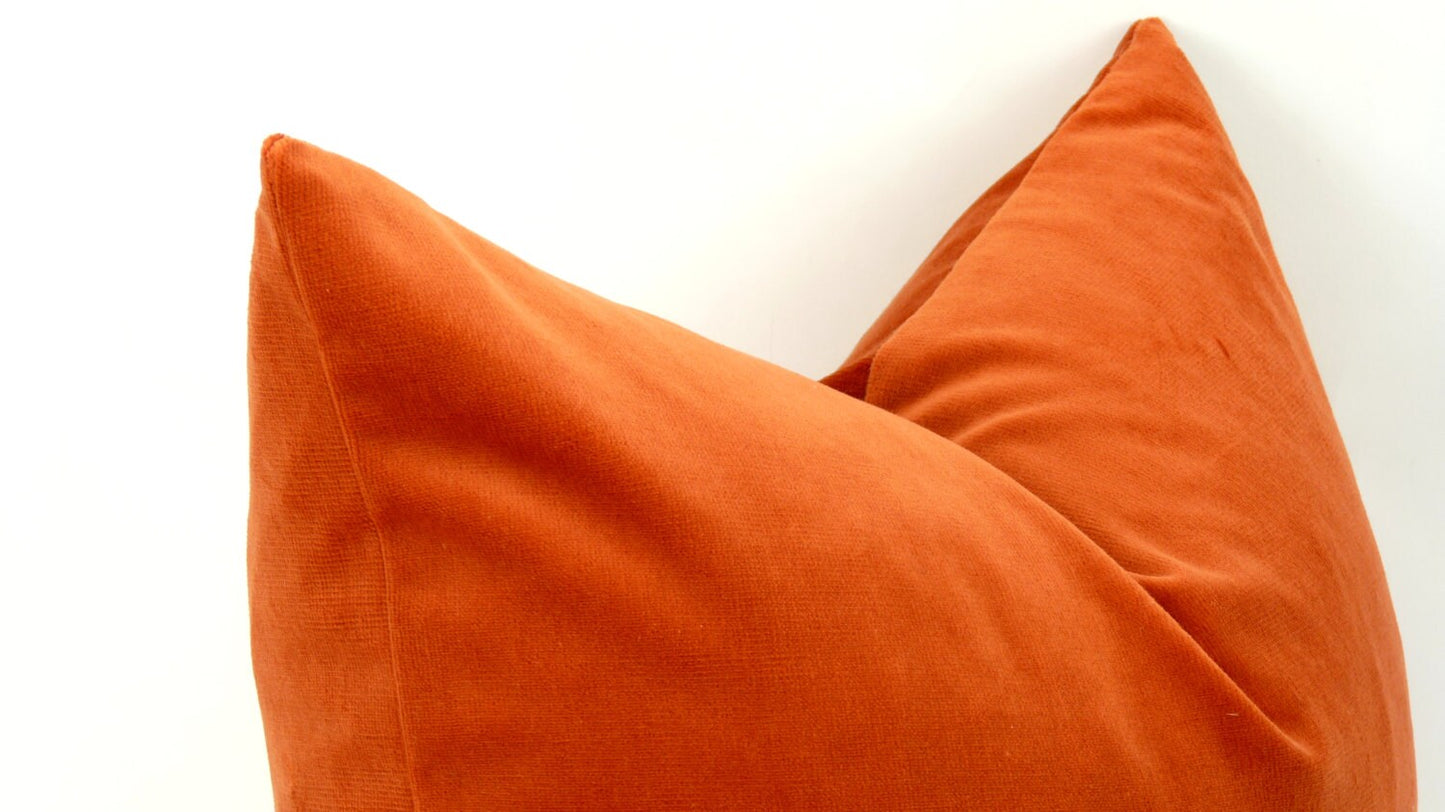rusty orange velvet // pumpkin orange pillow // pumkin velvet pillow