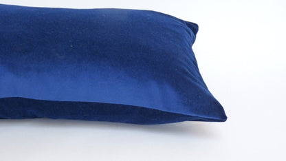 sapphire blue velvet pillow case // rectangle velvet cushion case // lumbar blue velvet pillow // cobalt blue